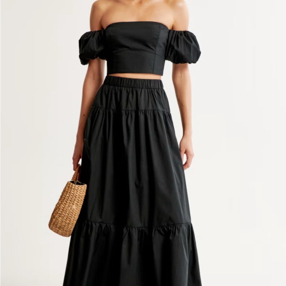Abercrombie & Fitch Black Full Skirt
